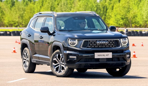 GWM привезет в Россию минивэн Wey 80 и внедорожник Tank 400 GWM привезет в Россию минивэн Wey 80 и внедорожник Tank 400