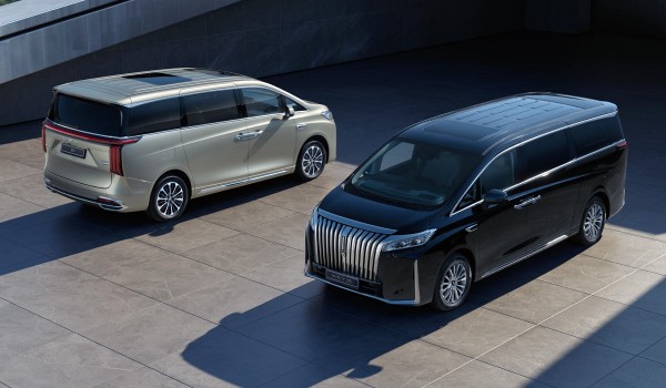 GWM привезет в Россию минивэн Wey 80 и внедорожник Tank 400 GWM привезет в Россию минивэн Wey 80 и внедорожник Tank 400