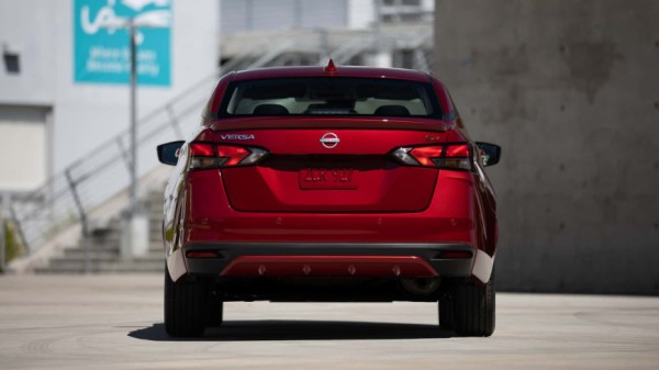 Какие доступные авто возглавляют ТОПы продаж 