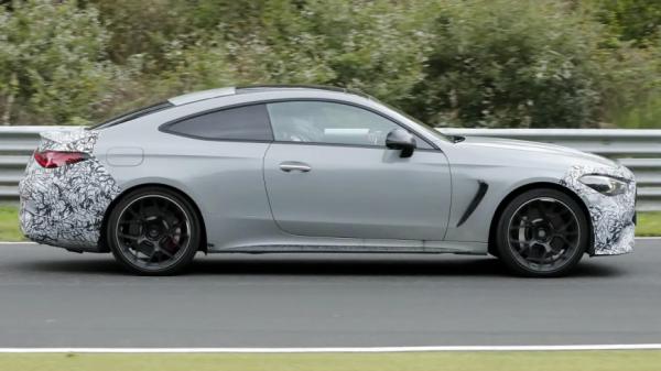 Mercedes-AMG CLE 63 с мощным V8 впервые снят на Нюрбургринге Mercedes-AMG CLE 63 с мощным V8 впервые снят на Нюрбургринге