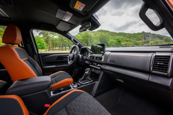 Mitsubishi L200 в России наконец-то стал стоить дешевле 5 млн рублей Mitsubishi L200 в России наконец-то стал стоить дешевле 5 млн рублей