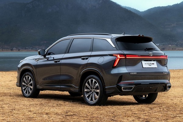 «РГ»: В России ждут скорый дебют обновлённого Changan CS75 Plus