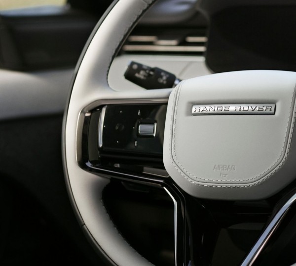 В Южной Корее выпустили особенный 400-сильный Range Rover Sport В Южной Корее выпустили особенный 400-сильный Range Rover Sport