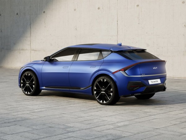 В России появился электрокар Kia, который заряжается за 18 минут В России появился электрокар Kia, который заряжается за 18 минут