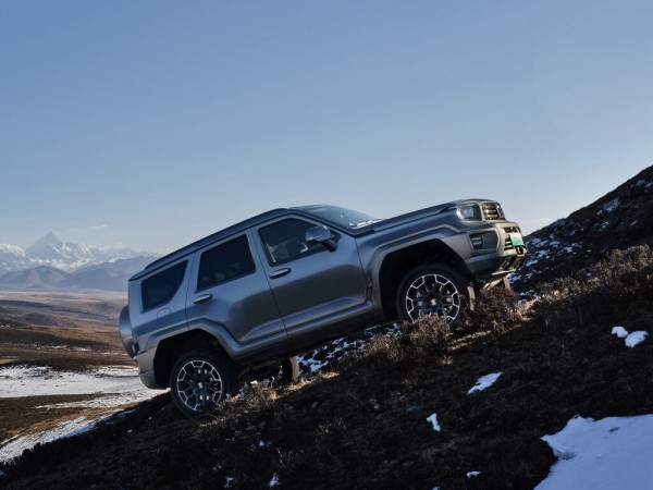 В России запускают продажи рамного внедорожника Tank 700 В России запускают продажи рамного внедорожника Tank 700