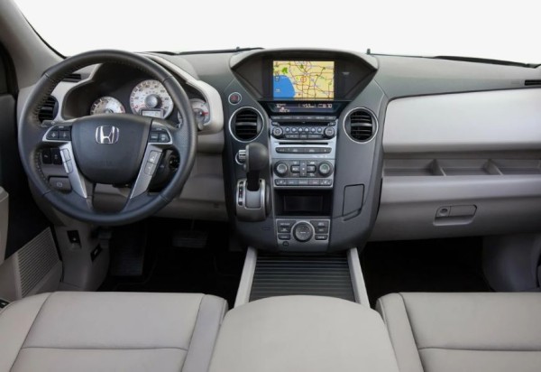 «ЗР» выбрал надёжный 7-местный кроссовер за 2,5 ₽млн «ЗР» выбрал надёжный 7-местный кроссовер за 2,5 ₽млн