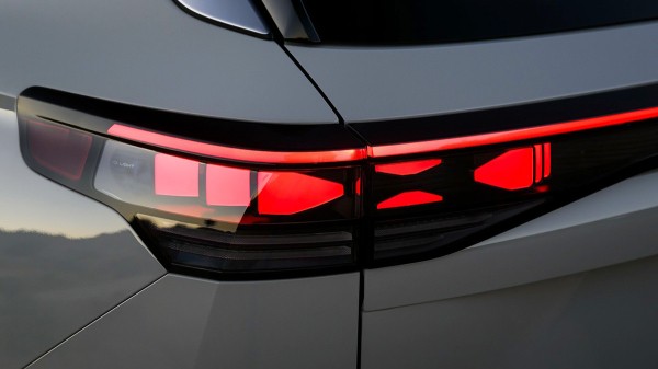 Дайджест дня: бензиновый Charger, перенос Искры и другие события индустрии Дайджест дня: бензиновый Charger, перенос Искры и другие события индустрии