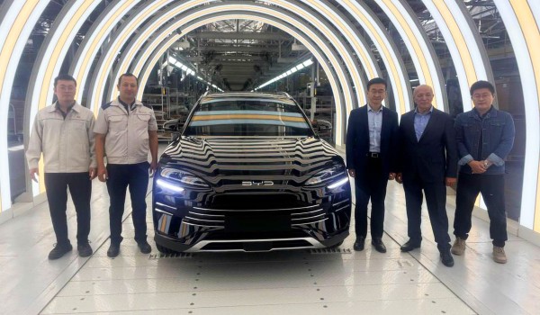 Дайджест дня: Range Rover со статуей, калужский Haval и другие события индустрии