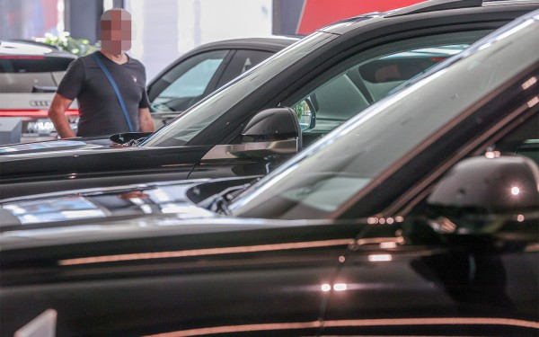 Дилеры продают машины, которые нельзя поставить на учет. Как это возможно
Дилеры продают машины, которые нельзя поставить на учет. Как это возможно