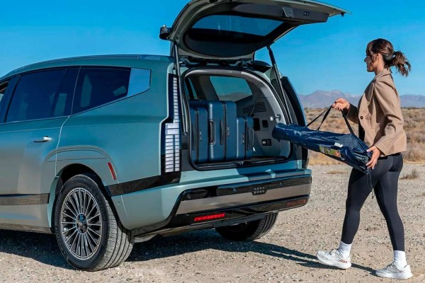 Hyundai Ioniq 9: корейцы представили флагманский электрический кроссовер Hyundai Ioniq 9: корейцы представили флагманский электрический кроссовер