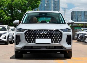 В России стартовал прием заказов на семиместный кроссовер Chery Tiggo 9