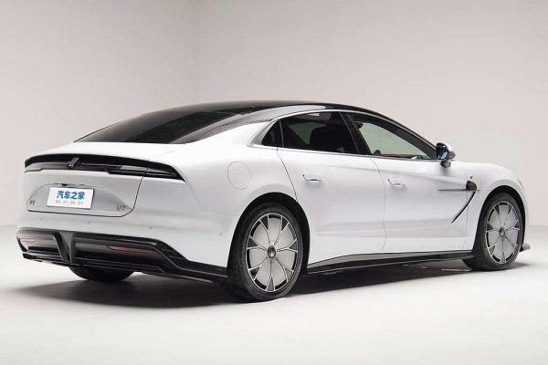 YangWang U7: китайский электрический супер седан мощностью 1306 л.с. YangWang U7: китайский электрический супер седан мощностью 1306 л.с.