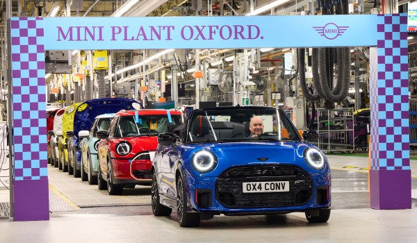 Дайджест дня: венгерские BMW, кроссовер Росатома и другие события индустрии Дайджест дня: венгерские BMW, кроссовер Росатома и другие события индустрии