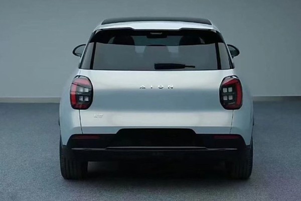 GAC подготовил для экспорта простой электрохэтчбек Aion AY2 GAC подготовил для экспорта простой электрохэтчбек Aion AY2