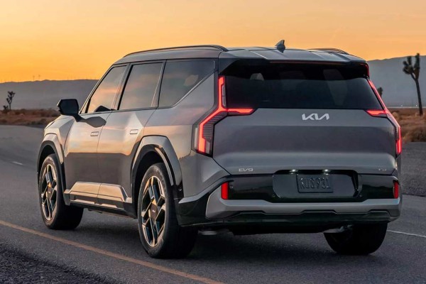 KIA EV9 GT: представлена флагманская версия электрического кроссовера KIA EV9 GT: представлена флагманская версия электрического кроссовера
