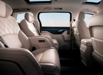 Компания Great Wall привезла в Россию дорогой гибридный минивэн Wey 80 Компания Great Wall привезла в Россию дорогой гибридный минивэн Wey 80