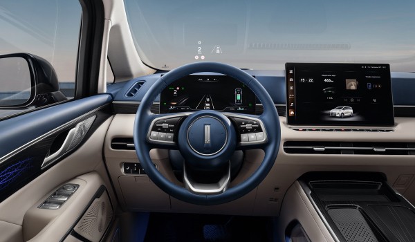 Роскошный минивэн Wey 80: объявлены цены в России Роскошный минивэн Wey 80: объявлены цены в России