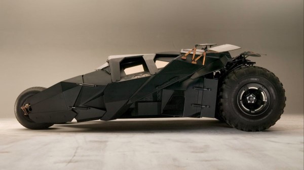 Бэтмобиль Tumbler из фильмов Нолана станет мелкосерийным Бэтмобиль Tumbler из фильмов Нолана станет мелкосерийным