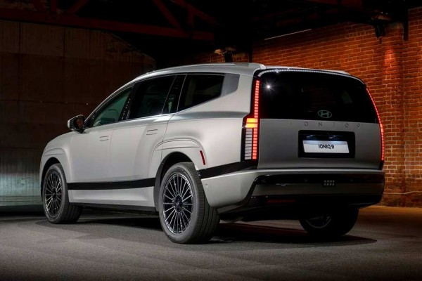 Hyundai Ioniq 9: корейцы представили флагманский электрический кроссовер Hyundai Ioniq 9: корейцы представили флагманский электрический кроссовер