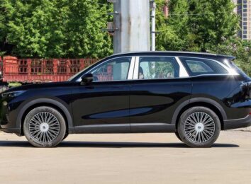 В России стартовал прием заказов на семиместный кроссовер Chery Tiggo 9