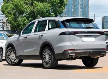 В России стартовал прием заказов на семиместный кроссовер Chery Tiggo 9