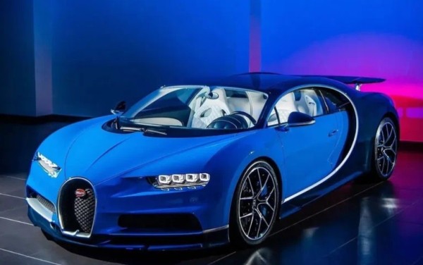 ТОП-10 самых дорогих автомобилей в РФ возглавил невероятный родстер Bugatti ТОП-10 самых дорогих автомобилей в РФ возглавил невероятный родстер Bugatti