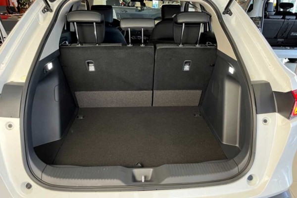 До России официально добрался кроссовер Honda Vezel второго поколения До России официально добрался кроссовер Honda Vezel второго поколения