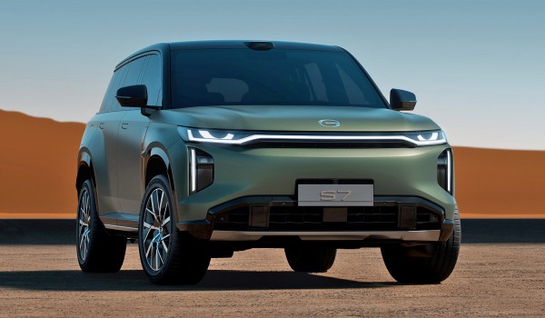 GAC представил большой гибридный кроссовер Trumpchi S7 GAC представил большой гибридный кроссовер Trumpchi S7