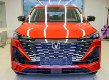 В России стартовали продажи кроссовера Changan Uni-S: известны комплектации и цены В России стартовали продажи кроссовера Changan Uni-S: известны комплектации и цены
