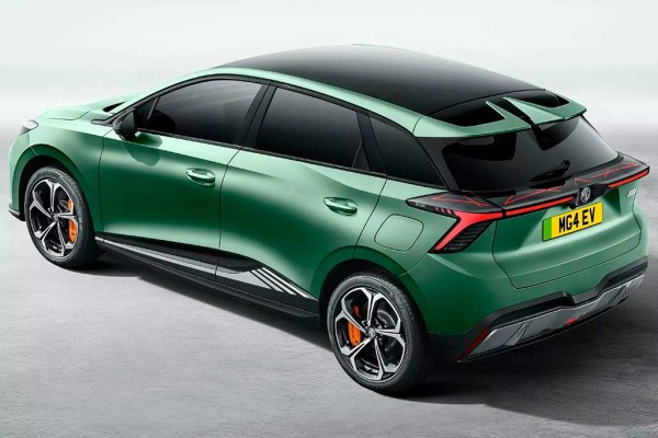 Электрический хот-хэтч MG4 Xpower появится в России: но цена кусается Электрический хот-хэтч MG4 Xpower появится в России: но цена кусается