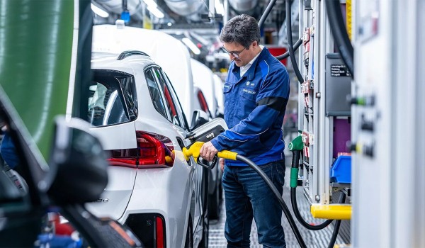 Дайджест дня: серийный Hilux Rangga SUV, кубинские УАЗы и другие события индустрии Дайджест дня: серийный Hilux Rangga SUV, кубинские УАЗы и другие события индустрии