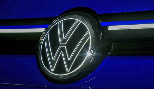 Дайджест дня: Rolls-Royce Cameo, будущий RAV4 и другие события индустрии Дайджест дня: Rolls-Royce Cameo, будущий RAV4 и другие события индустрии