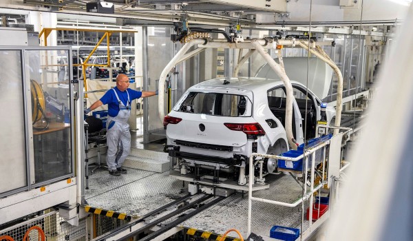 Дайджест дня: электро-Miata, Tiggo вместо Омоды и другие события индустрии Дайджест дня: электро-Miata, Tiggo вместо Омоды и другие события индустрии