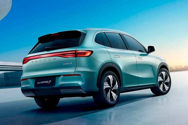 Малайзийский электрический кроссовер Proton e.MAS 7 оказался перелицованным Джили Малайзийский электрический кроссовер Proton e.MAS 7 оказался перелицованным Джили