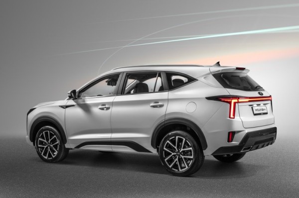 Раскрыта дата начала продаж семейного кроссовера «Москвич 8» Раскрыта дата начала продаж семейного кроссовера «Москвич 8»