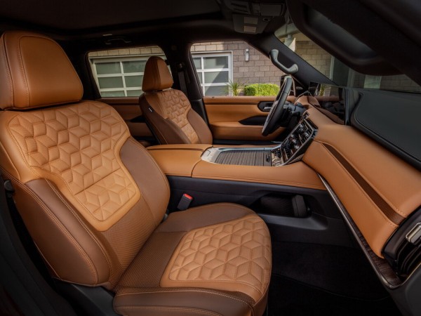 Россиянам предложили замену Land Cruiser 300 от Nissan Россиянам предложили замену Land Cruiser 300 от Nissan