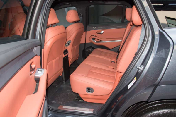 BYD Tang L: флагманский трехрядный кроссовер из линейки Dynasty BYD Tang L: флагманский трехрядный кроссовер из линейки Dynasty