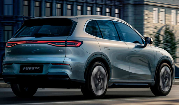 Geely EX5: электрический кроссовер сертифицировали в России Geely EX5: электрический кроссовер сертифицировали в России