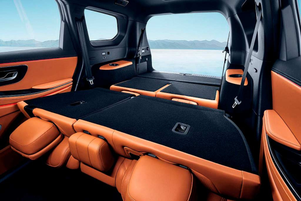 Вновь обновленный Exeed VX получил гибридную версию с установкой C-DM Вновь обновленный Exeed VX получил гибридную версию с установкой C-DM