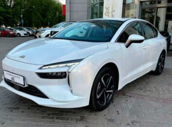 Электрический седан Амберавто А5: клон китайской модели JMEV Yi