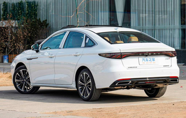 Обновленный Chery Arrizo 8 получил серьезно пересмотренную внешность Обновленный Chery Arrizo 8 получил серьезно пересмотренную внешность