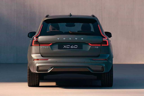 Шведы вновь обновили кроссовер Volvo XC60 второго поколения