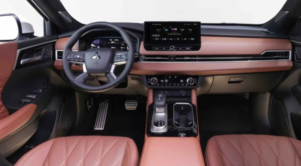 Представлен Mitsubishi Outlander 2025 года с гарантией на 10 лет Представлен Mitsubishi Outlander 2025 года с гарантией на 10 лет