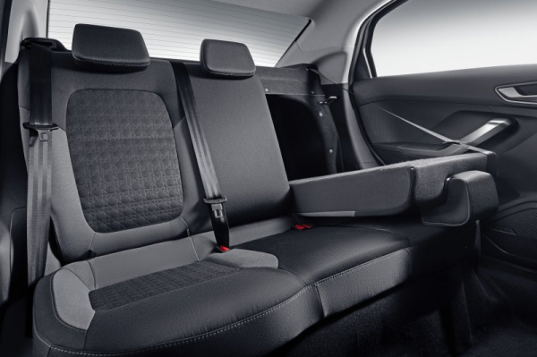 Салон серийной Lada Iskra впервые раскрыли на детальных фото Салон серийной Lada Iskra впервые раскрыли на детальных фото