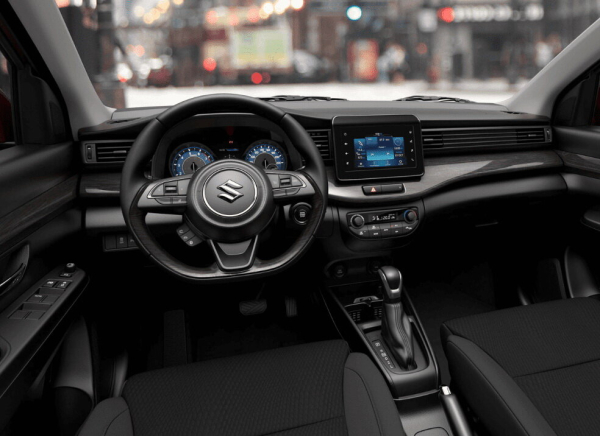 В Россию привезли надежный семейный Suzuki дешевле «китайцев» В Россию привезли надежный семейный Suzuki дешевле «китайцев»