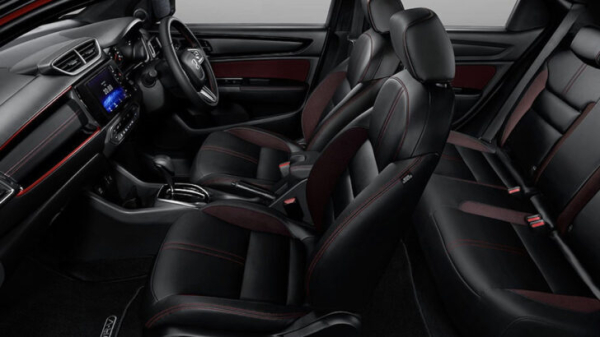 В Россию привезли новые кроссоверы Honda дешевле «Лады» и «Москвича»