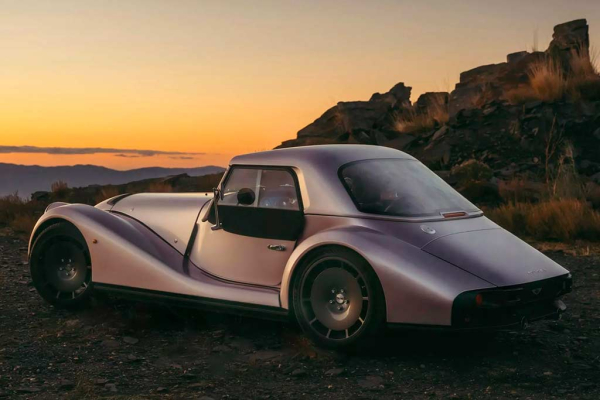 Британцы представили стильный ретро-суперкар Morgan Supersport Британцы представили стильный ретро-суперкар Morgan Supersport