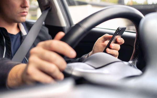 Мошенники рассылают водителям фальшивые штрафы. Как избежать «развода»
Мошенники рассылают водителям фальшивые штрафы. Как избежать «развода»