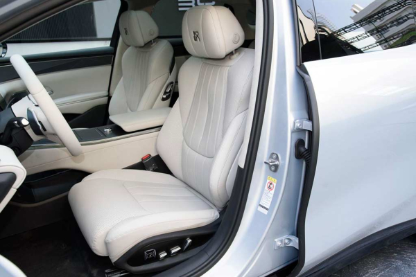 В Китае справил премьеру большой седан BYD Han L В Китае справил премьеру большой седан BYD Han L