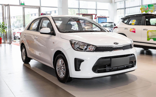 
            В ожидании апреля. «Кореец» без гарантии и еще три конкурента Lada Iskra
        